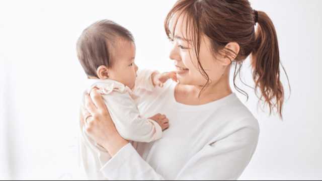 “아이 아프면 내 탓 같아”... 출산 후 엄마의 마음도 돌봐야 - 맘스커리어