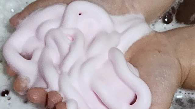 목욕 싫어하는 아기 크루톡 실제 사진 커버