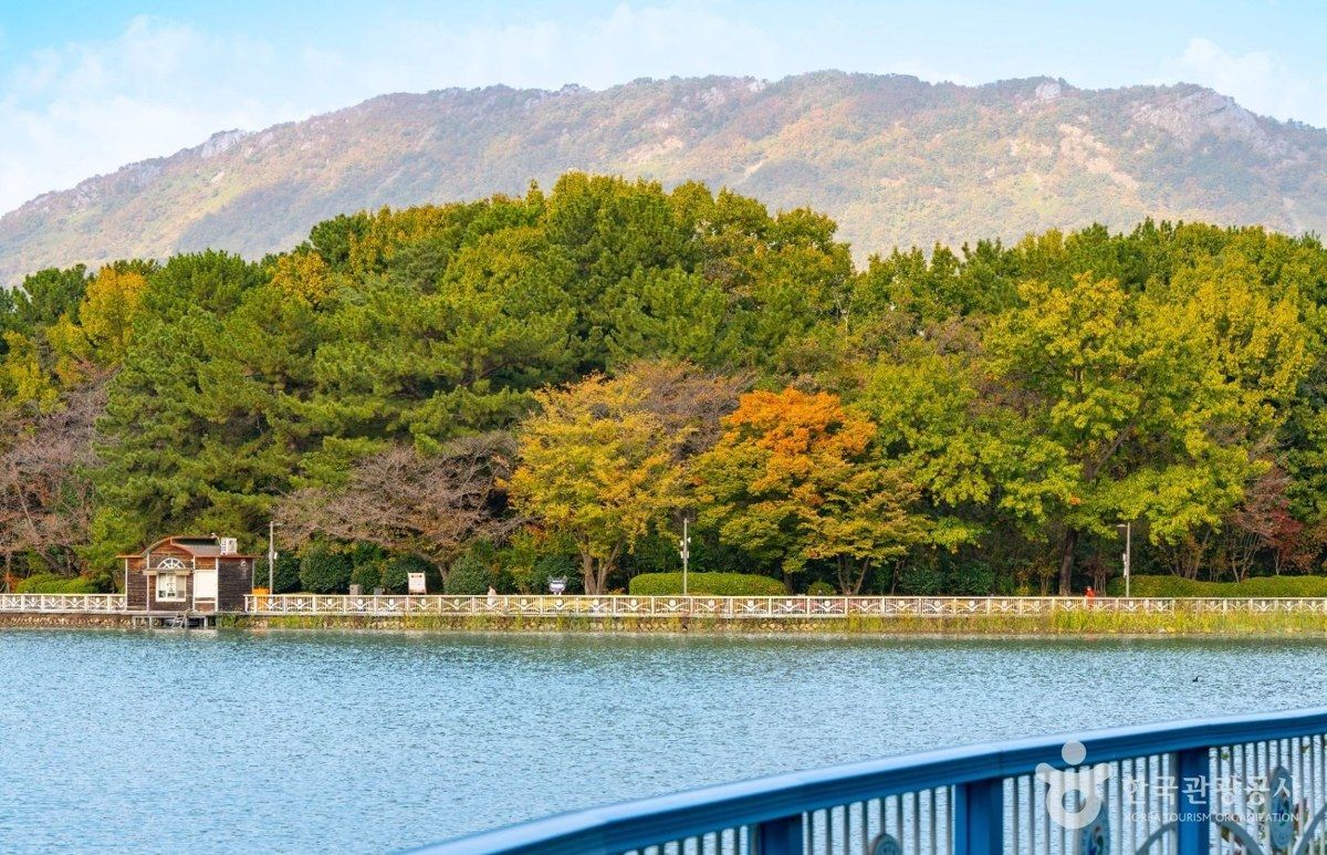 용지호수공원 전경