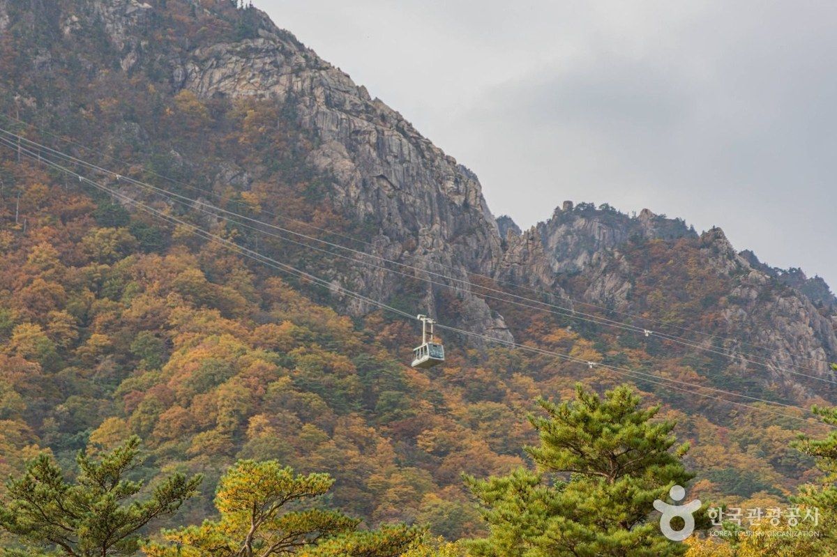 설악산 케이블카와 가을 설악산