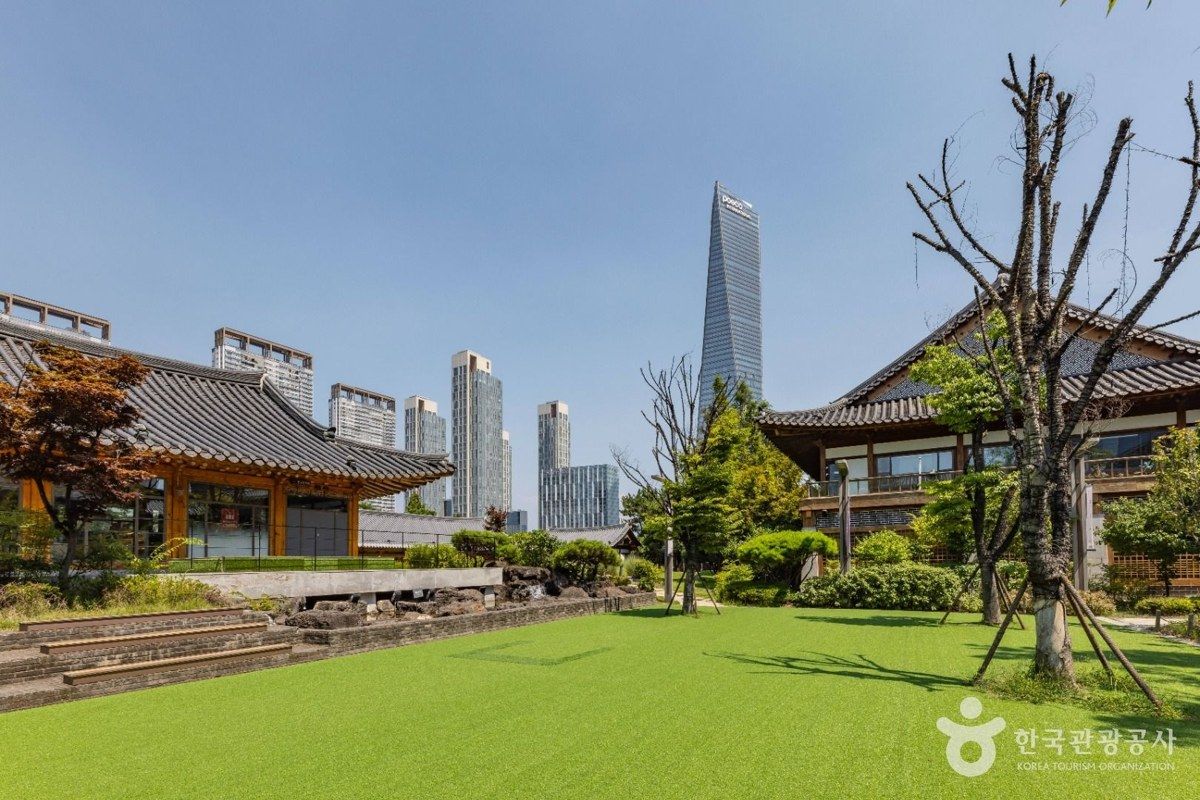 송도 한옥마을 전경
