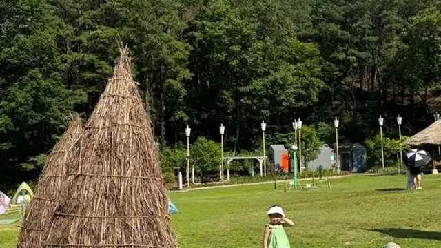 양평 소나기마을 잔디밭
